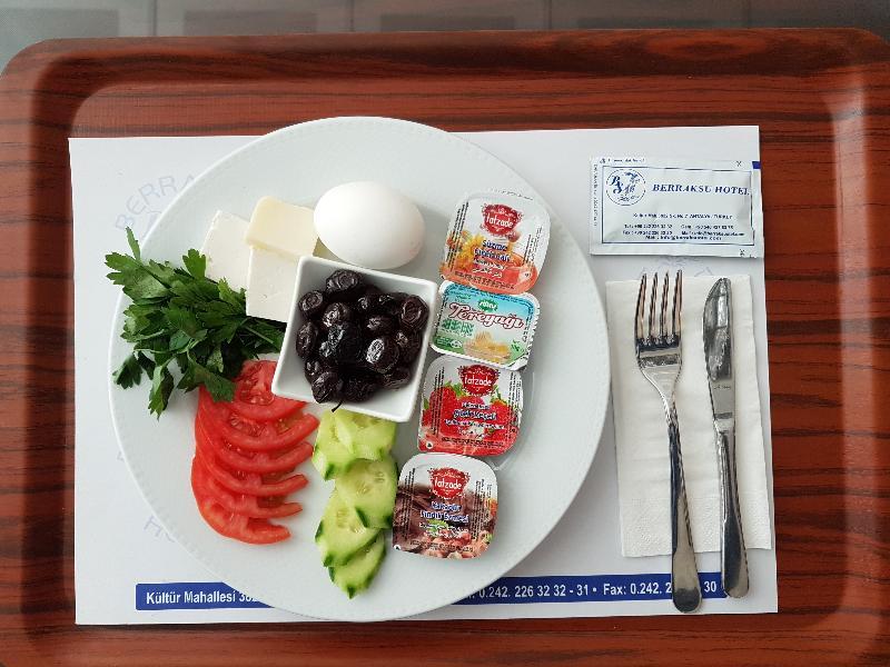 Berrak Su Hotel Анталья Экстерьер фото